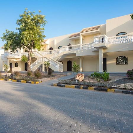 Barracuda Resort Umm al-Quwain Bagian luar foto