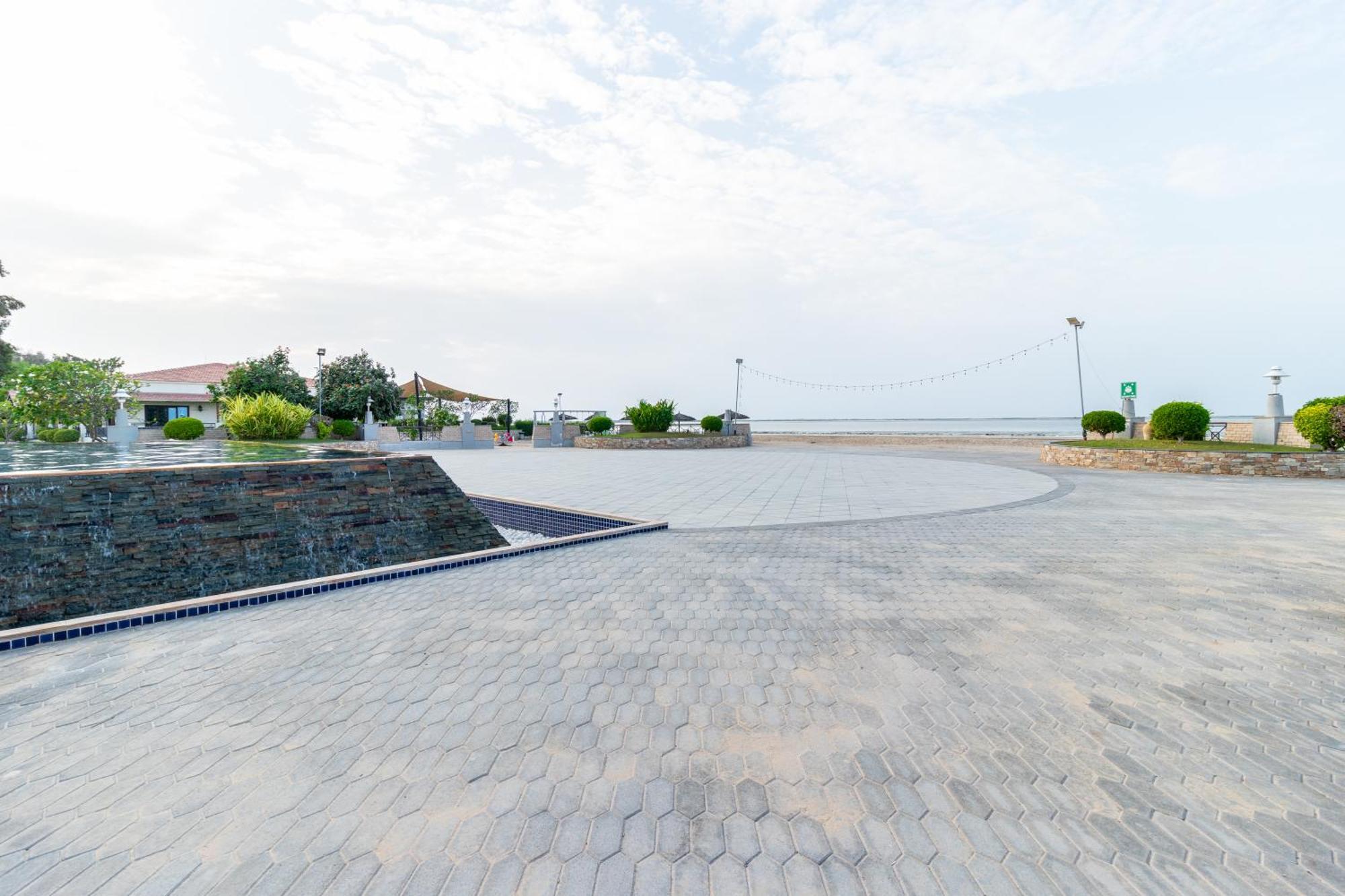Barracuda Resort Umm al-Quwain Bagian luar foto