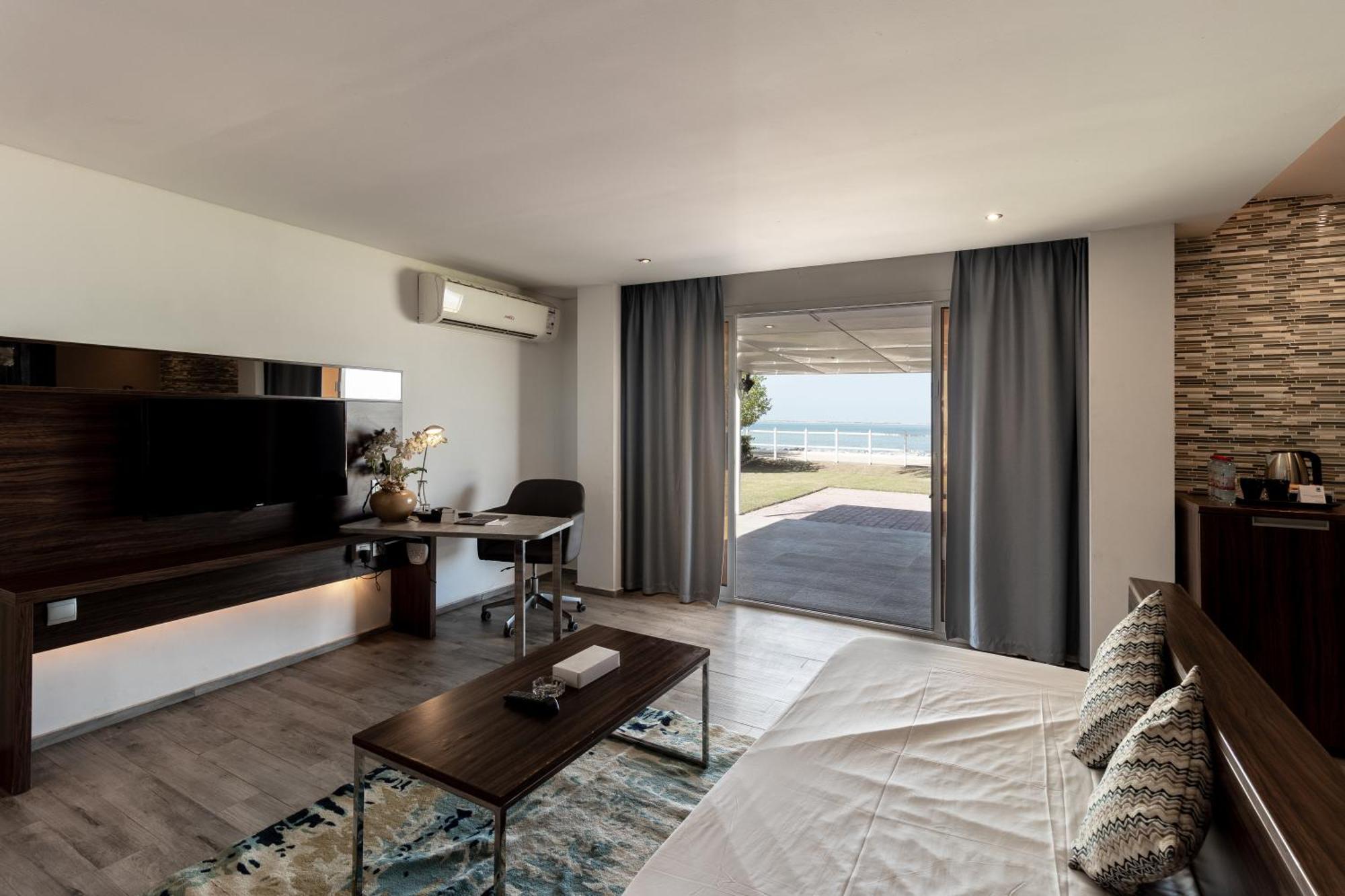 Barracuda Resort Umm al-Quwain Bagian luar foto