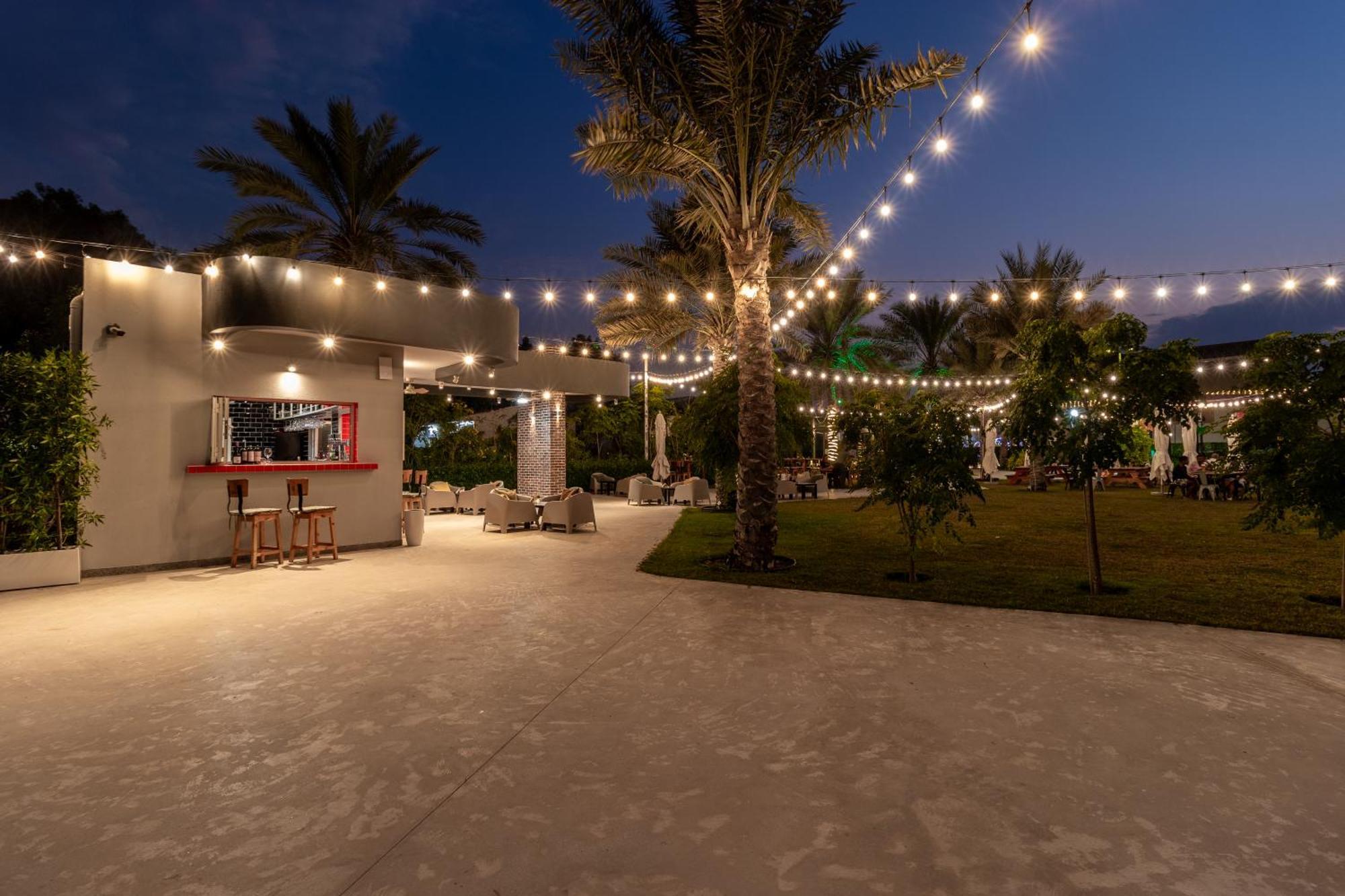 Barracuda Resort Umm al-Quwain Bagian luar foto