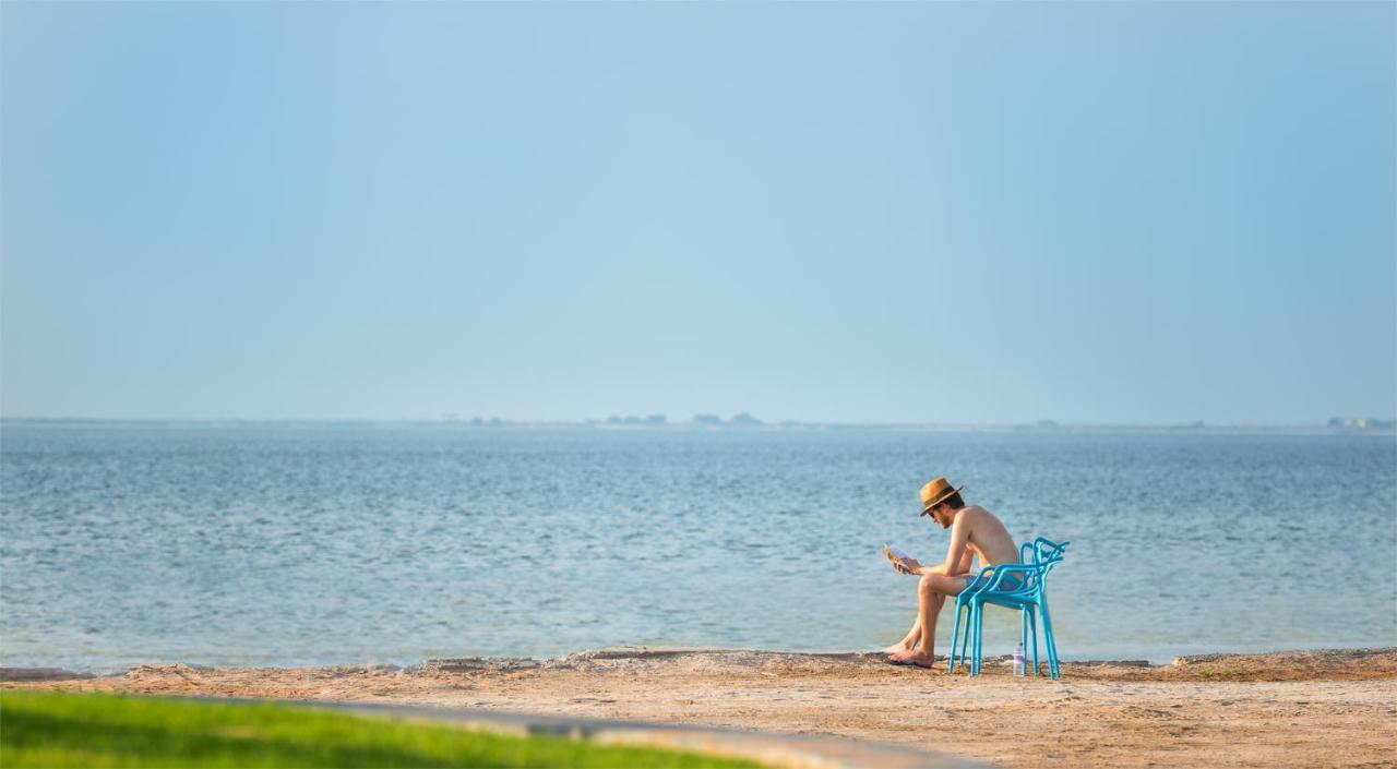 Barracuda Resort Umm al-Quwain Bagian luar foto